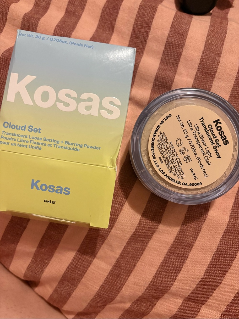 Kosas Cloud Set Translucent Loose Setting & Blurring Powder - translucent swat